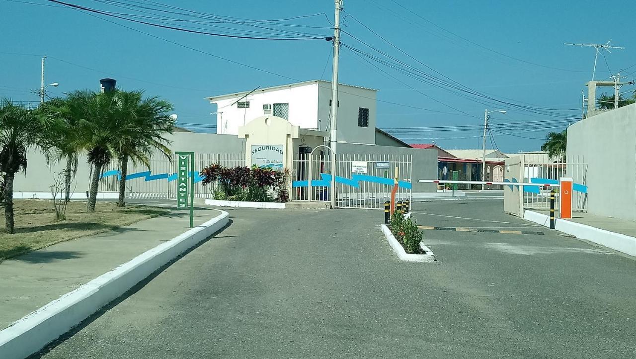 Beach House In Punta Carnero Salinas / Casa Екстериор снимка